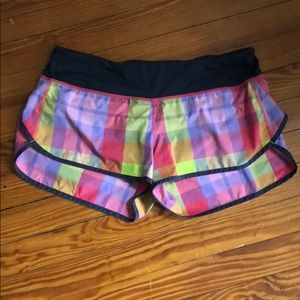 Lululemon 2.5 in short